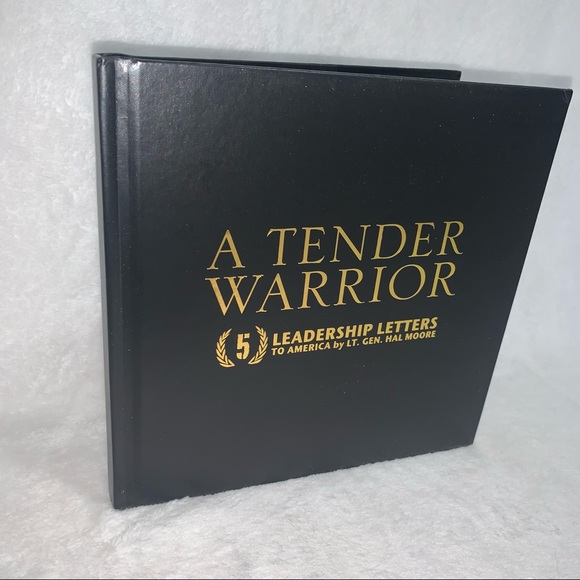 A Tender Warrior book with dvd by Hal Moore’s Driver - Picture 12 of 13